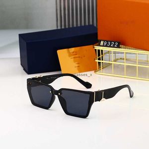 2024 New Box Sunglasses for Womens Summer Hollow High end Sunshade Glasses Sun Protection Round Face Slim Appearance