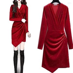 Casual Dresses Golden Velvet Dress Autumn And Winter Western Style Wear Sequin Slim Fit Show Thin Gift Hepburn Black Dres