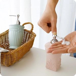 Speicherflaschen 1PCS European geschnitztes Bad Gel separat abgefülltes Hand Sanitisator Flasche Shampoo leere Presslotion Kosmetik Kosmetik