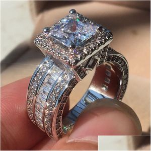 Anéis de banda 925 Sterling Sier Ring Princess Cut Wedding 3CT Lab Lab Moda Jóias de Luxúria Para Mulheres Mulheres Novo Drop Deliver OTYSM