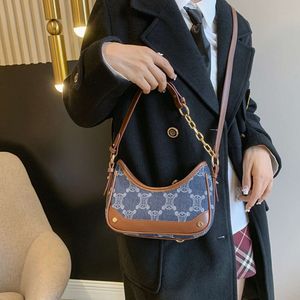 El çantası tasarımcısı sıcak markada% 50 indirim kadın çantaları zafer yeni tuval alt koltuklu torba zinciri tek omuz crossbody