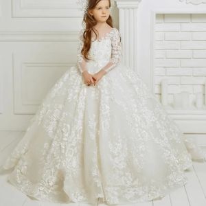 Lüks 2024 Çiçek Kız Elbiseleri Düğün Uzun Kollu 3d Dantel Aplikler İlk Kutsal Cemaat Elbiseleri Balo Elbise Yarış Pageant Elbiseleri Yeni Prenses Balows Partisi Elbise