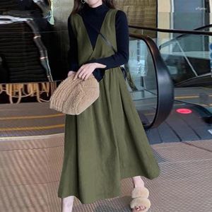 Casual Dresses Corduroy Rem kjol japansk stil lång klänning Kvinnor 2024 Spring Autumn Fashion V-Neck Loose Solid