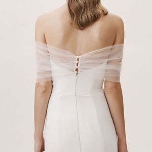 Simple Bridal Jacket Wraps White Ivory Off Shoulder Lace Appliques Tulle Button Back Formal Bridal Wraps