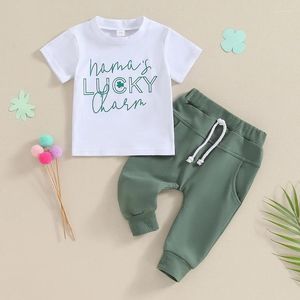 Giyim setleri 2024-10-31 lioraitiin 0-3y yürümeye başlayan çocuk erkek bebek St Patrick's Day Kıyafet Mektubu Baskı Kısa Kollu T-Shirt Katı Pantolon Giysileri Seti