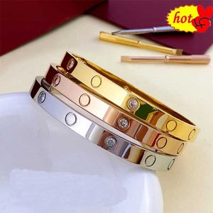 Bracciale per coppia di manometri in oro di lusso da 18k marca Bracciale per coppia di cuffia per donne di alta qualità 316L Bracciale in acciaio inossidabile 316L