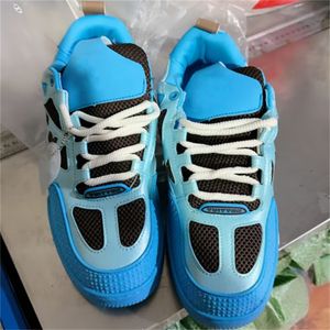 2024 Designer Sneaker Trainer أحذية عارضة أحذية العجل جلود عشاق أبيض باللونين الأحمر الأزرق ، منصة أزياء الأزياء الفاخرة المنخفضة أحذية رياضية 36-45 F8