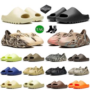 Mit Boxdesigner Big Size 13 Foam Runner Siders Flat Slipper Classic Clogs Onyx Bone Pure Wüste Sand Sahne Ocker Strand Sandalen Herren Damen Slides Schuhe