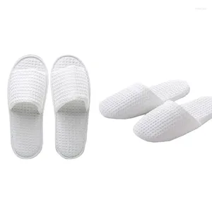 Slippers -10 pares fechados de chinelos brancos e pretendíveis para a maioria dos homens e mulheres convidados de festa de spas adequados