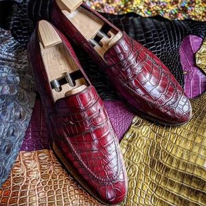 Sapatos casuais em mocassins vermelhos para homens Crocodilo Padrão de festa de festa respirável feita à mão feita à mão