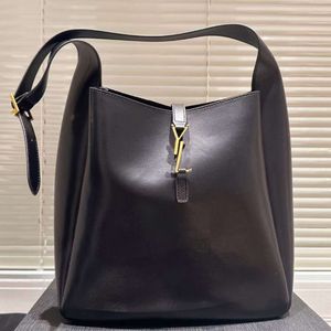 Le5a7 Hobo Bote Bag Occina a tracolla Borsa Luxury Originale Standard Hanta di alta qualità Cramello Croce in pelle in oro nero in oro nero