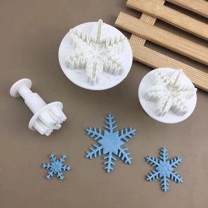 Baking Moulds 3pcs/set Snowflake Plunger Mould Cake Decorating Tool Cookie Cutter Cupcake Fondant Pastry Kitchen Accessories