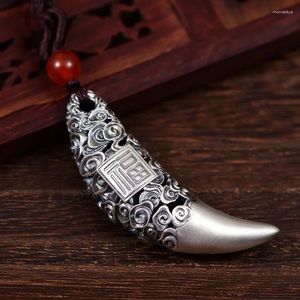 Kedjor Auschmoln Wolf Tooths Pendant 925 Thai Silver Retro Domineering Präglad Design Herr- och kvinnor Halsband Fashion Jewelry