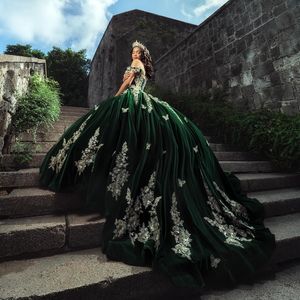 어깨에 검은 녹색 Quinceanera 드레스 볼 가운 골드 레이스 아플리크 활 비드 코르셋 스위트 16 vestidos de 15 anos