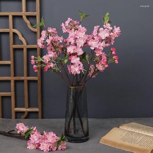 Flores decorativas Fladeiras de flores de cerejeira artificial ramificações ramificações de pêssego de seda caules falsos casamentos decoração de diy decoração