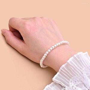 Strand 2024 Trendy koreanische Nachahmung Perlenarmband Frauen handgefertigt Perlen Schmuck Hochwertige Accessoires Geschenk 18 5cm