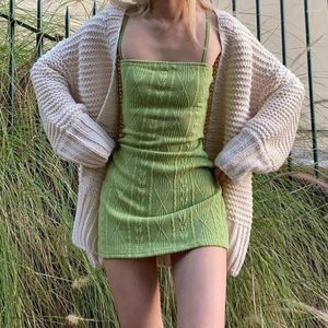 Lässige Kleider Y2K Slim Green Women Kleider kleiderer gestrickter Körperkonspaghetti -Gurt enge Taillenclubkleidung
