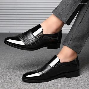 Sapatos casuais Moda de luxo masculino Genuine Couro Formal ao ar livre trabalha para homens com 2024