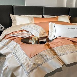 Zestawy pościeli luksusowe hafty haftowe 4PCS egipski bawełniany kołdra płaska arkusz dopasowany poduszki miękkie łóżko