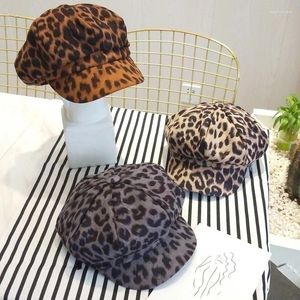 Boinas de boinas outono inverno mulheres sexy boina vintage leopard hat picada gorro bonmas femininas garotas casuais chapéus