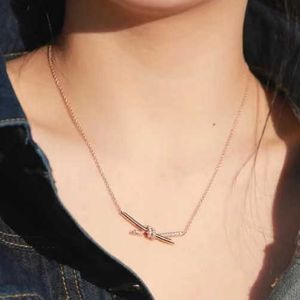 Designer Brand Light luxury niche new knot necklace for women with pure silver plated 18K rose gold t high-end feeling bow female Knot