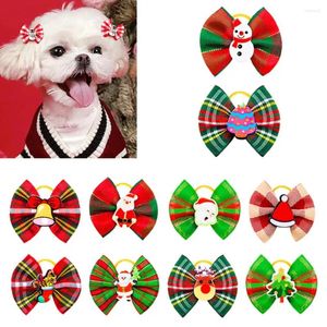 Abbigliamento per cani 10 pezzi per capelli Adorabile cartone animato mini decorazioni diversi stili vestiti per gatti natalizi cravatte per la festa