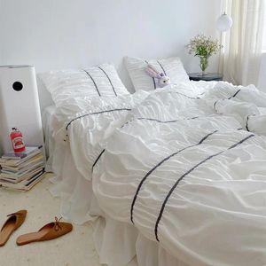 Conjuntos de cama insere coreano conjunto de bolhas plissadas de algodão full tingido de linho de cama de cama de quatro porte saia