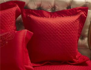 Conjuntos de cama 2024 Conjunto de bordados de luxo Cama de edredão Fronha espalhada Cetim vermelho 4/6/9pcs para casamento