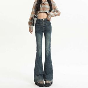 Jeans Womens Spring 2024 Nya internetröda jeans smala ben visar hög elastiska flare byxor liten statur