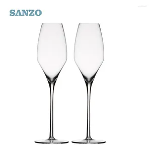 Wine Glasses 2 Pack Champagne Cup Lead-Free Crystal Glass Wedding Goblet Creative Grape Cocktail 920001