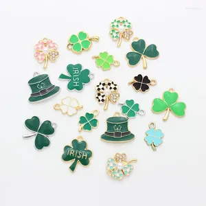 Charms 10pcs/Los Clover Blume Blatthut Öl Emaille DIY für Bag Ohrring Halskette Schmuck Herstellung handgefertigter Anhänger