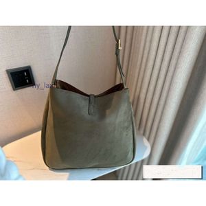 Borsa di design di lusso Hobo borsa da donna Borse a spalle tote shopping di grande capacità di grande capacità ascella