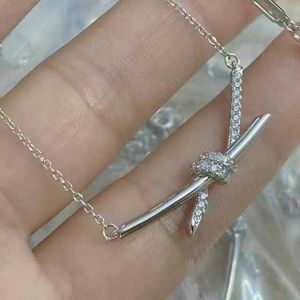 Designer Brand new Kon twining double ring band diamond t Butterfly Knot Necklace Ring batch