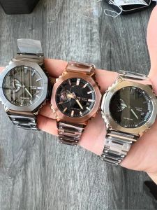 Spor Kuvars Erkekler İzle Iced Out Watch LED Otomatik Kaldırma Hafif Çelik Kemer Kelebek Toka Su Geçirmez Tüm Eller GMB-2100 Meşe Serisini Çalışabilir