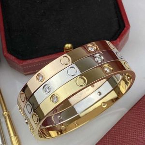 Luxurys designer Braccialetti Bracciale con fibbia in acciaio in acciaio di titanio impermea