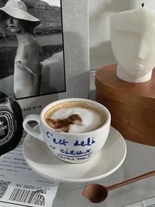 Muggar koreansk stil nisch kafé enkel blå brev keramik mugg och fat set fransk retro romantisk kopp mjölk