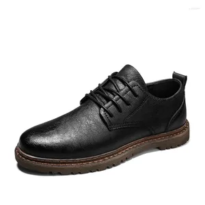 Casual Shoes 2024 Manliga sneakers Autumn/Winter Traf Leather Men Business Work Office Lace-Up Dress for Size38-45