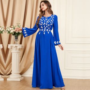 3431 Cross Border Middle East Dubai Neues lässiges Mode gesticktes Perlenkleid Außenhandel Muslimische Frauenrobe