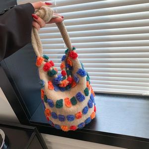 Omuz çantaları marka tasarımcısı yün kadın çanta gündelik crossbody floral kova çanta