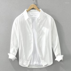 Camicie casual maschile 2024 camicia bianca per uomini sciolte di abbigliamento per tutta la partita a maniche lunghe.