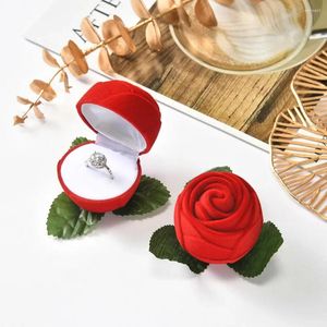 Geschenkverpackung Valentinstag Hochzeitstag Rose Stirnbandzweig Ringbox Exquisite Ohrringe Plüsch Stoff Versperrte High -End -Geschenk.