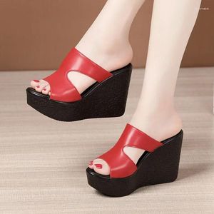 Slippers Women's Wedge 2024 Summer Summer Sexy High Heel Outer Moda Aberta de Toe Praia para Mulheres Zapatos de Mujer