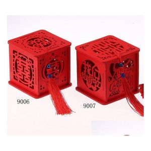 Pudełka na pakowanie hurtowe 100pcs/działka drewno chińskie podwójne szczęście ślub ślub pudełko cukierki czerwone klasyczne cukier z frędzl
