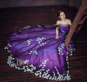 Stylish Purple Plus Size Prom Dresses Floral Applique Sheer illusion Bateau Neck Evening Gowns A-Line hand made flower Sweep Train Tulle Formal Dress