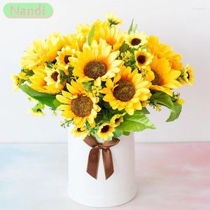 Decorative Flowers 4 Head Sunflower Bouquet Simulated Flower Daisy Home Garden Decoration Wedding Party Table Arrangement