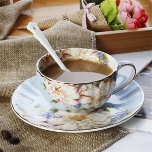 Tassen Untertassen Europa Keramikbecher und Untertasse Romantischer Nachmittags Blume Tee Bone China Kaffee Zakka Tazas Cafe Espresso Getränkware