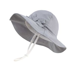 Szerokie brzegowe czapki wiadra w stylu Baby Girls Sun Hat Lekkie regulowane opakowanie UV Sunshreen Outdoor Travel Game Q240403