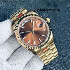 Модные часы мужские часы женского часового дизайнера наблюдают за 36 мм и 40 мм DD Auto Движение Президентское браслет сапфировые стеклянные часы