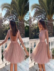 2020 Beautiful Blush Pink Jewel Neck A Line Homecoming Prom Dresses Sexy Backless Knee Length Graduation Gowns Mini Cocktail Party6088905