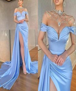 2022 Sky Blue Satin Mermaid aftonklänning Hög split av axel prom partyklänningar Elegant ingen mössa Robe de Soiree Vestidos de Fiest8787188